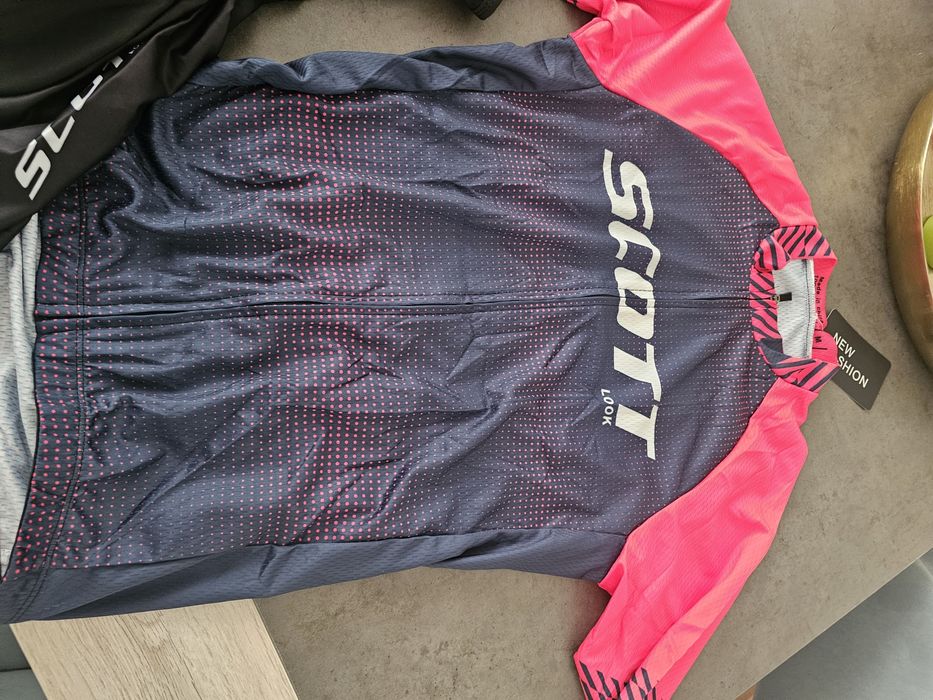 Jersey e calcao de ciclismo de estrada