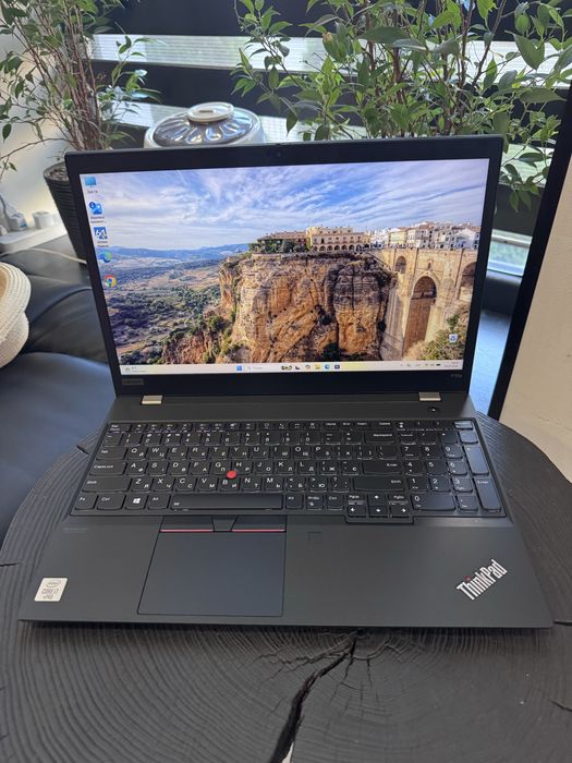 Lenovo ThinkPad P15S Gen1 FHD (i7-10610U 16 RAM 512SSD P520-4Gb) #215