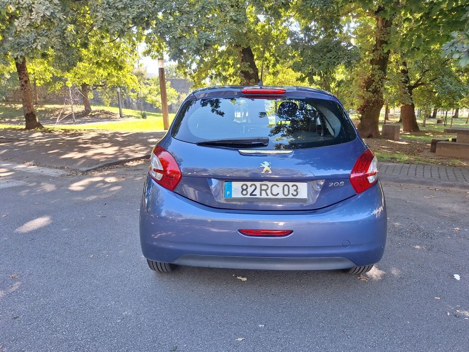 Peugeot 208 1.4hdi access — photo 3