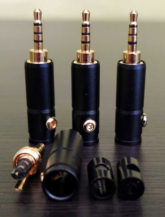 wtyk micro jack (2,5mm) 4 PIN Valab black