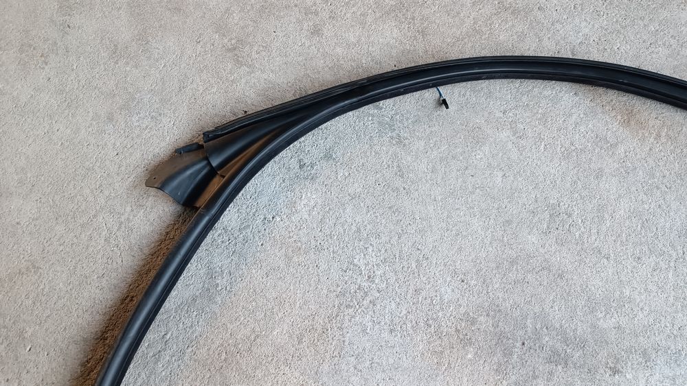 Borrachas de portas BMW E46 coupé.
Material usado em muito bom estado