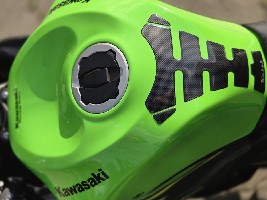 Мотоцикл KAWASAKI ZX-6R з Японії