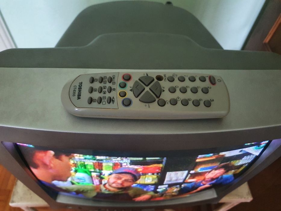 TV Toshiba antiga