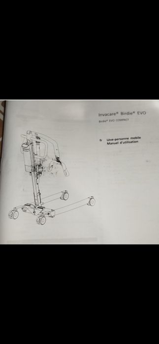 Подъемник для людей с ограниченными возможностями передвижения.
С акку