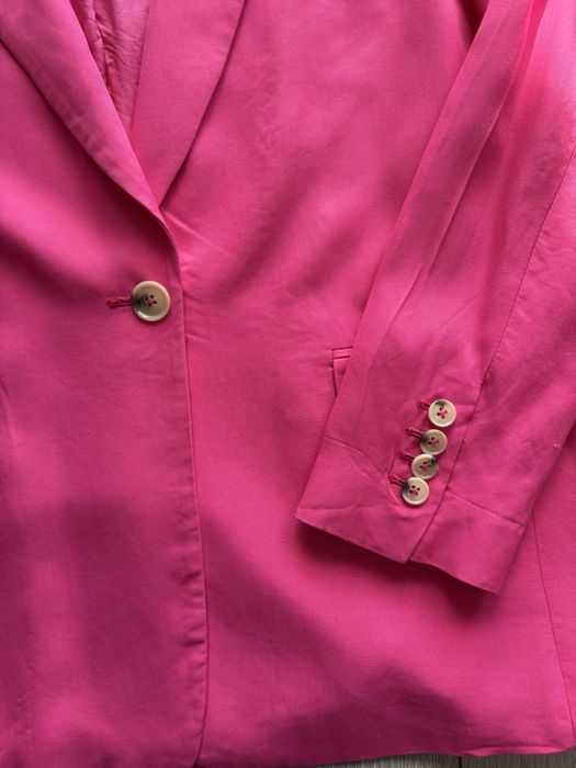 Różowa marynarka Zara