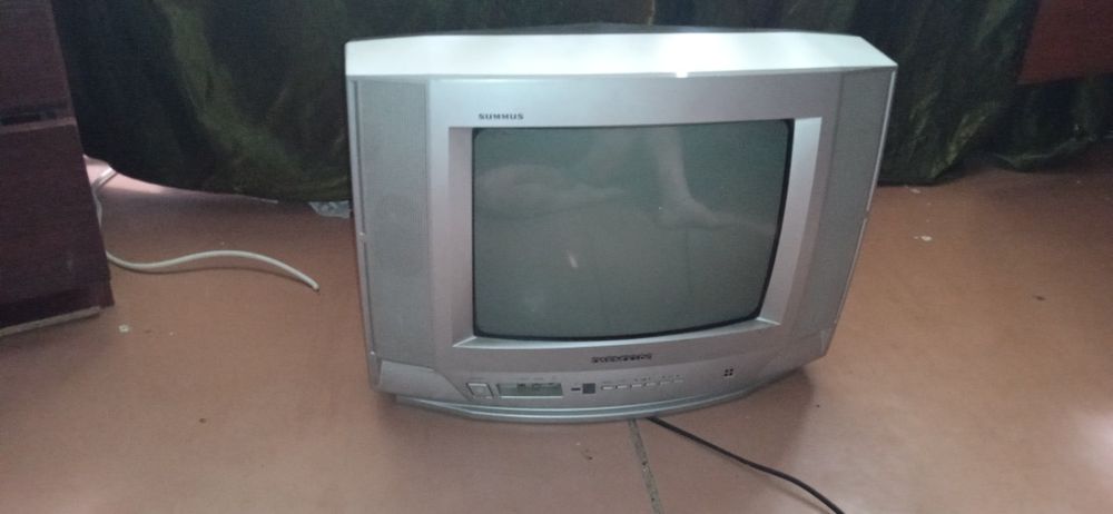Продам телевизор