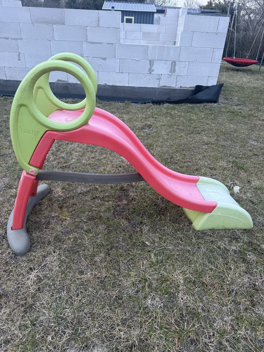 Zjezdzalnia ogrodowa dla dziecka