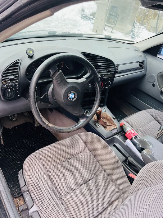 Продається БМВ Е36 1.8 Бензин на обмін 2500$