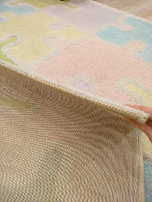 Продам красивий килим гарної якості в новому стані