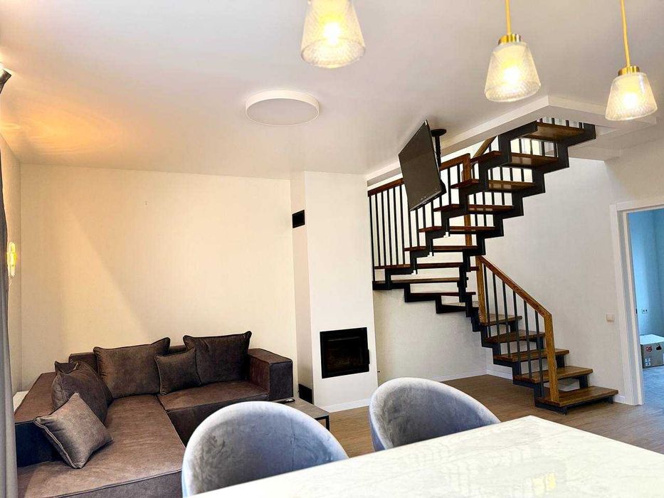 Оренда просторового двоповерхового будинку в Царському селі