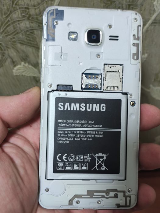 Продам телефон Samsung