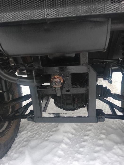 Повнопривідний квадроцикл