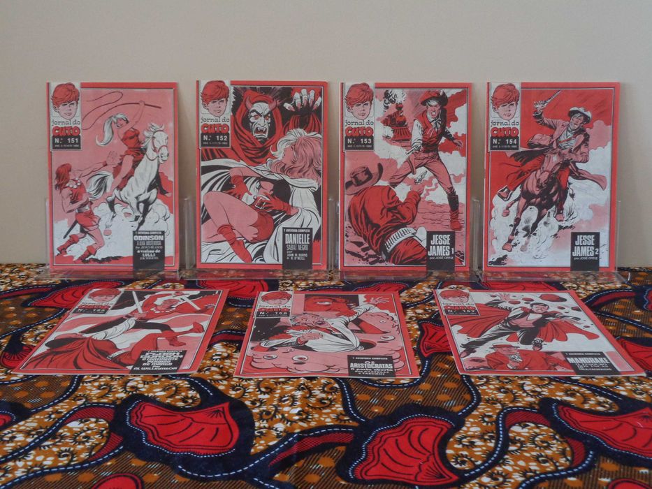 Pack "Cuto". 51 revistas com separatas e 6 posters. Portes incluídos.