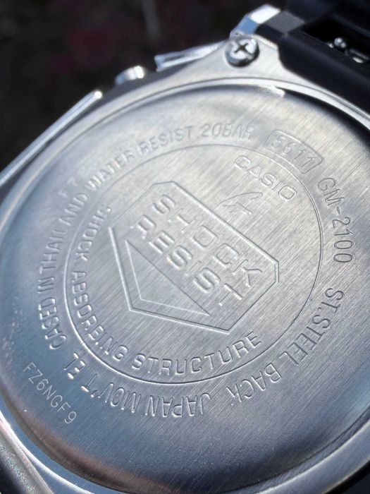Чоловічий годинник CASIO G-SHOCK GM-2100-1A.