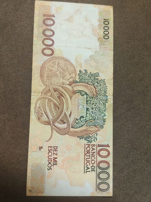 Nota de 10 000 escudos