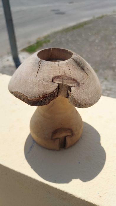 Suporte para vela em madeira