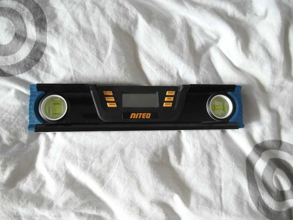 Poziomica elektroniczna Niteo 30cm