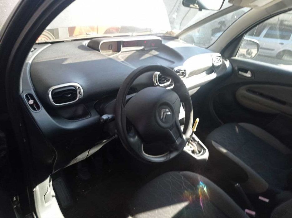 Розборка Citroen C3 Picasso Сітроен с3 пікассо мотор 1.6 HDI