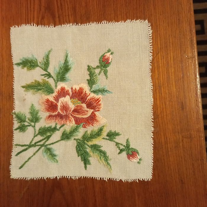 Mała serwetka haft