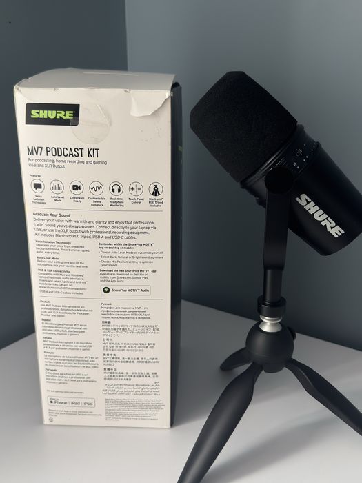 Мікрофон Shure MV7 Podcast Kit (USB/XLR)