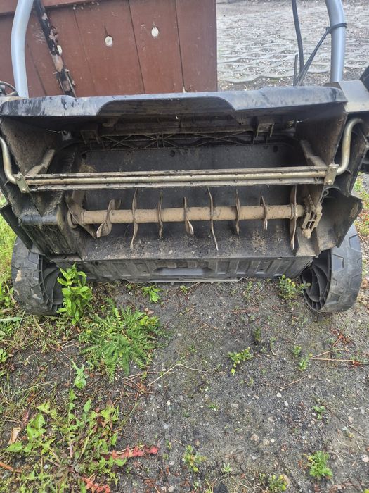 Sprzedam wertykurator elektryczny