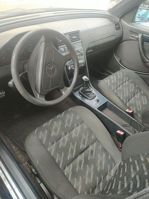 Mercedes-Benz C250 TD