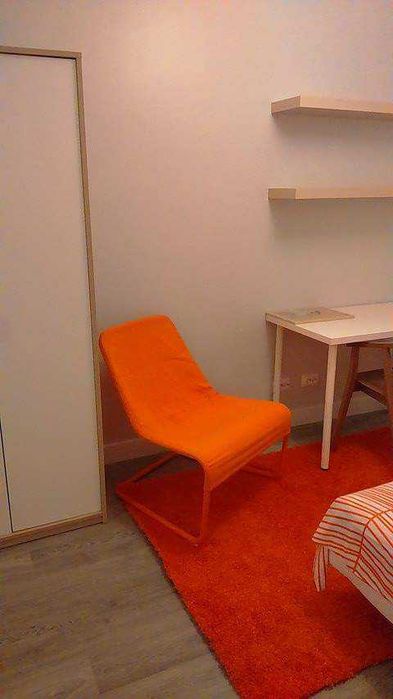 Alugo quarto Arroios