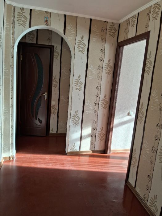 Продам двокімнатну квартиру