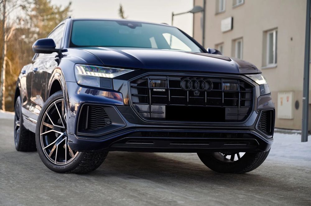 Audi Q8 3.0 286KM S Line**Panorama**VAT 23**ACC**Salon Polska**Dociągi !!