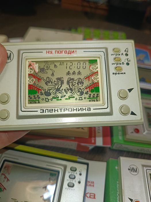 Игры електроника из серии игр Ну Погоди
