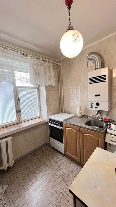 Продаю 3 кімнатну квартиру 63 м.кв., Центр, вул. Шосейна
