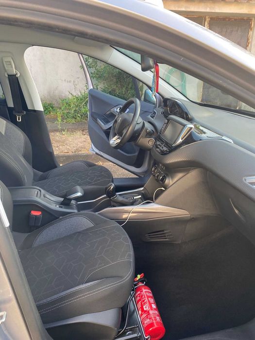 Peugeot 2008 PureTech 110 Allure