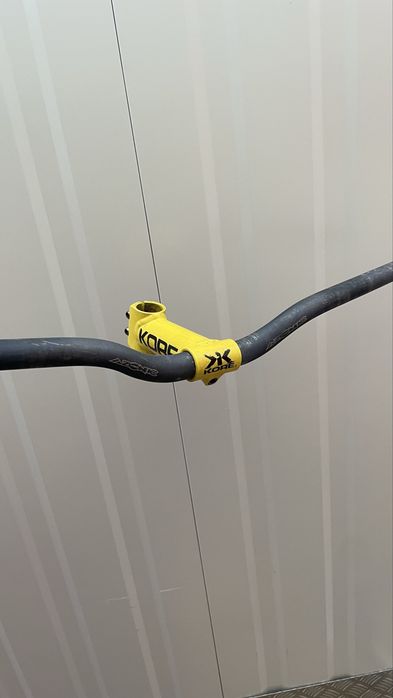 Avanço KORE guiador AZONIC