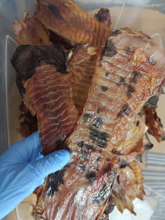 Сушені ласощі для собак та котів