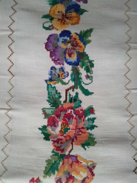 Обмін на саджанці лохини Вишивка квіткове панно автентичне  рукоділля