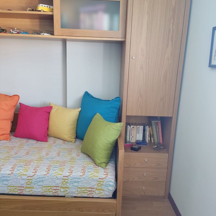 Mobília quarto estúdio feita paços Ferreira