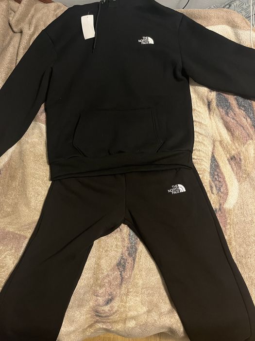 Zestaw spodnie oraz bluza the north face