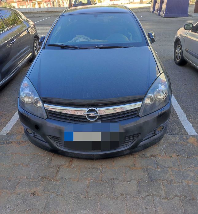 Opel Astra GTC 1.7cdti de 5 lugares