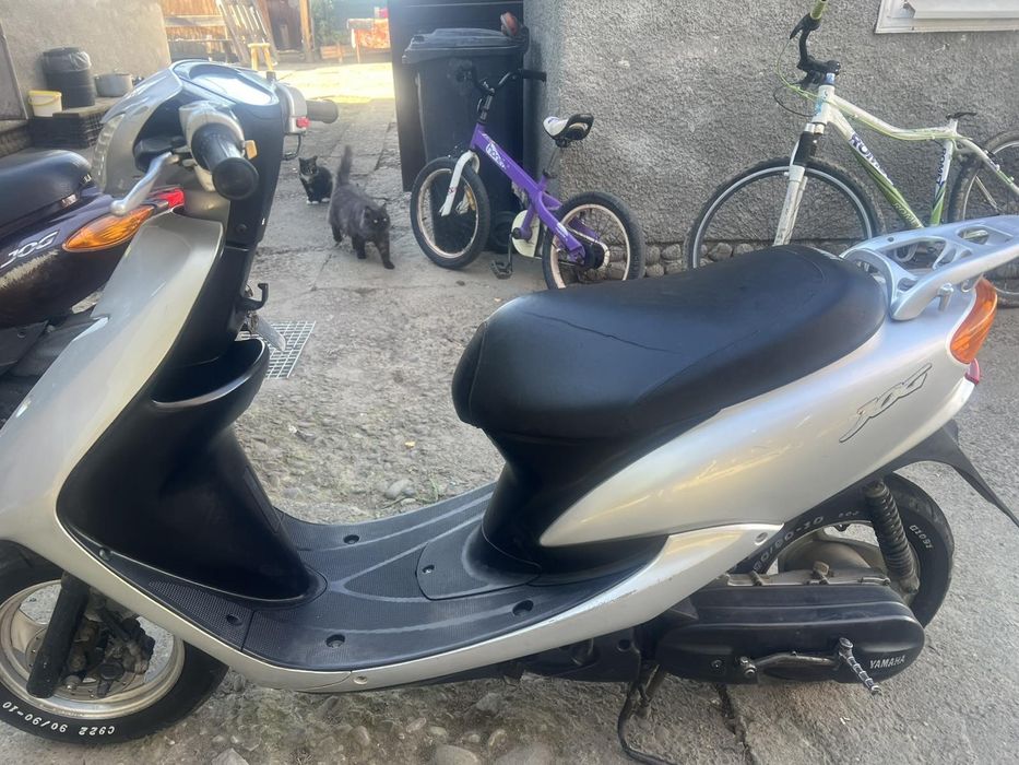 Yamaha 16.           скутер