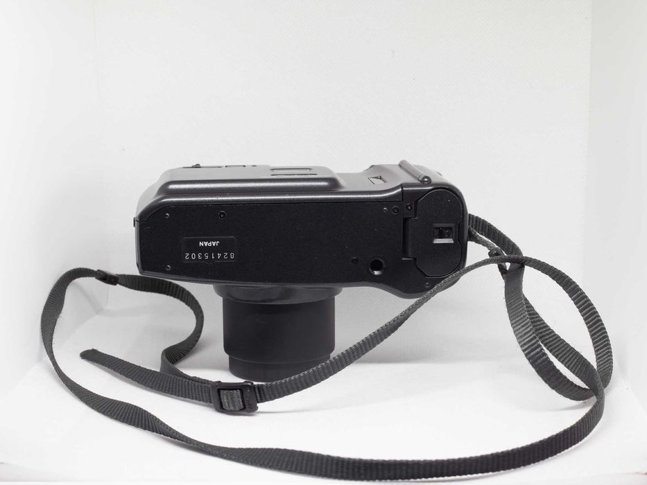 Máquina fotográfica analógica 35mm Minolta Panorama Zoom 28 + caixa