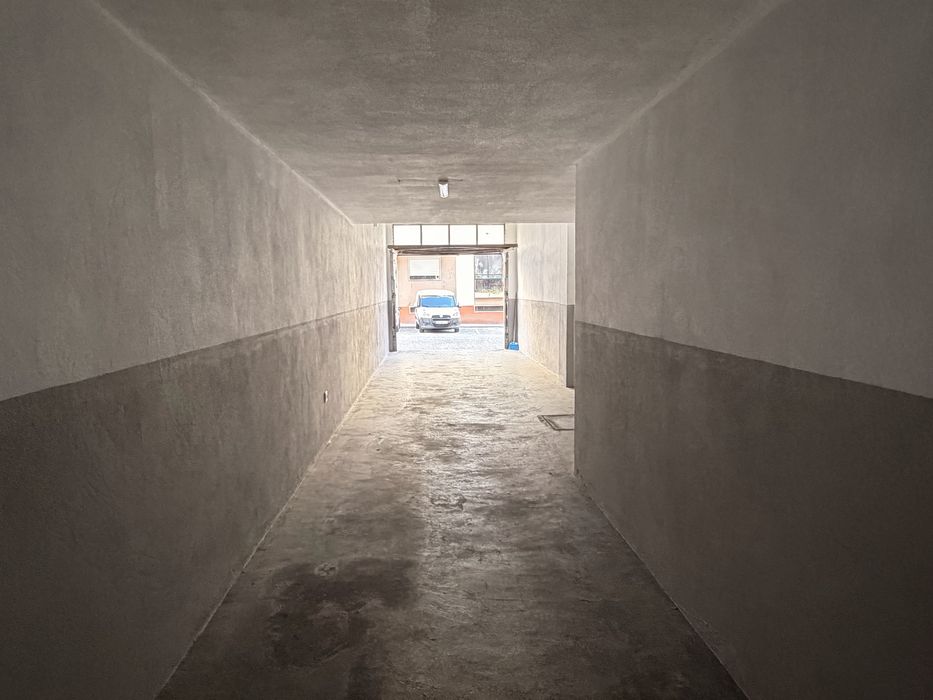 Garagem ampla 47,5 m² com mezanino | Pequeno armazém