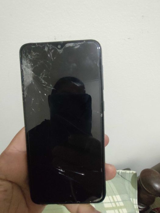 Samsung A10 Ecrã partido