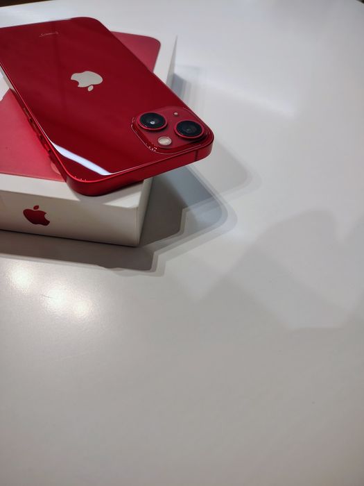 iPhone 13 jak nowy, dużo dodatków