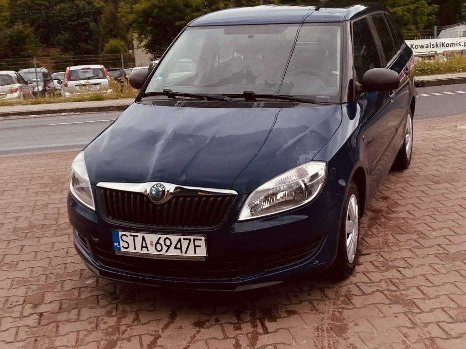 Sprzedam fabie rok 2011 1.2 przeb124 tys klima zadbany