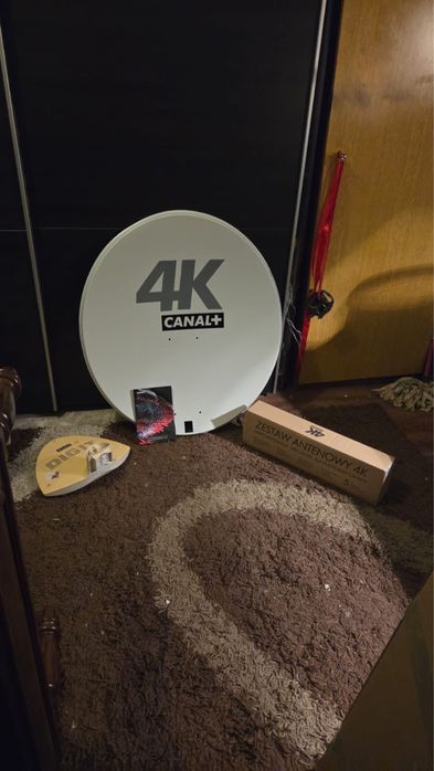 Antena satelitarna z konwerterem , platforma Canal +