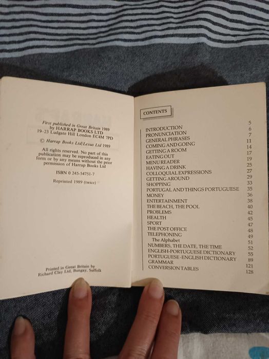 Livro de Frases Portuguesas da Harrap's - Ref.: L - 2