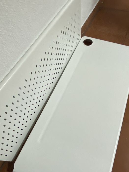 Beliche infantil com escrivaninha embaixo. Parece novo!!