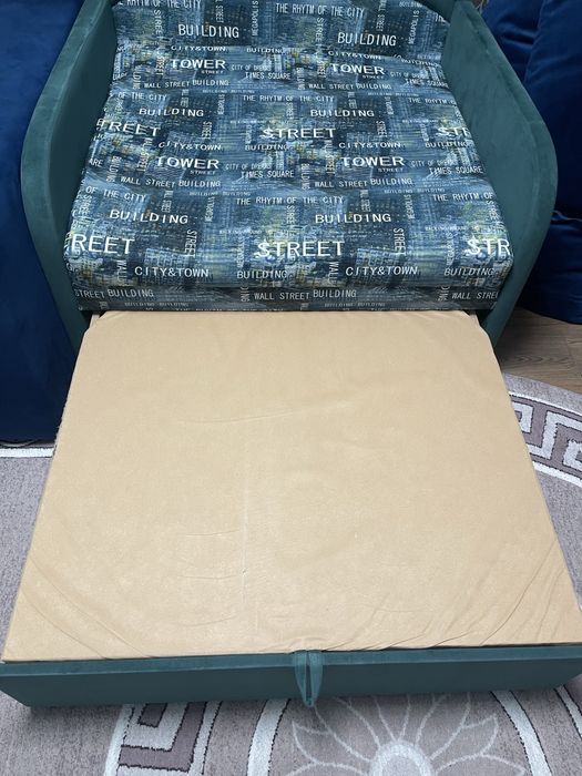 Диван малютка с подушками