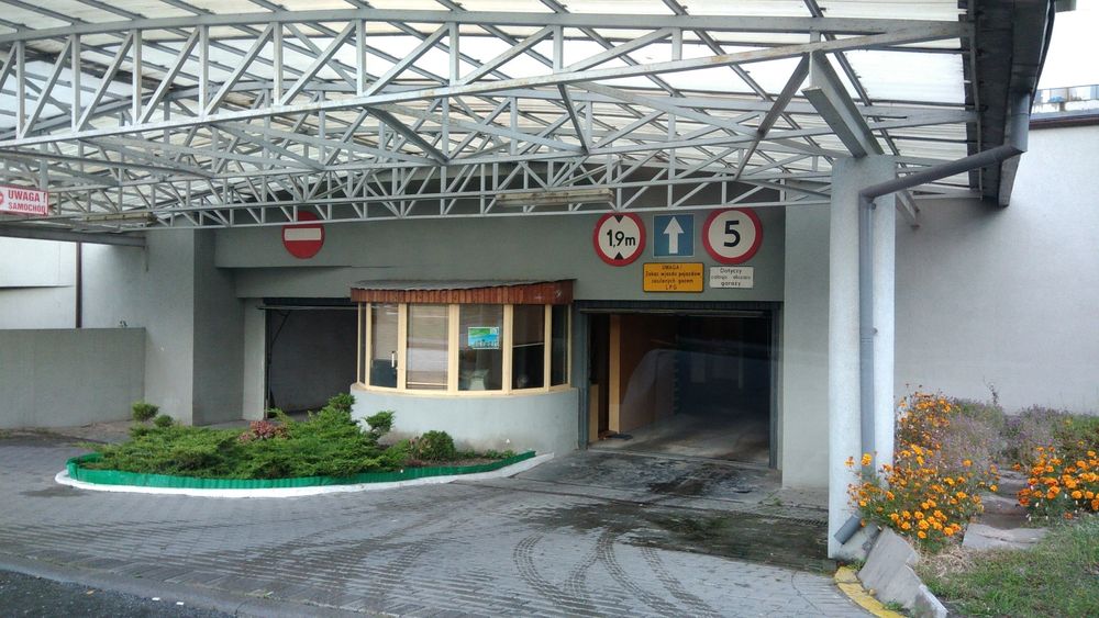 Wynajmę bezpieczny boks garażowy – Kalisz, ul. Podmiejska 32