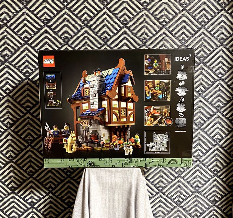 LEGO 21325 Ideas - Średniowieczna kuźnia